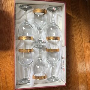 Hand Made Gold Tipped Crystal Wine Glasses